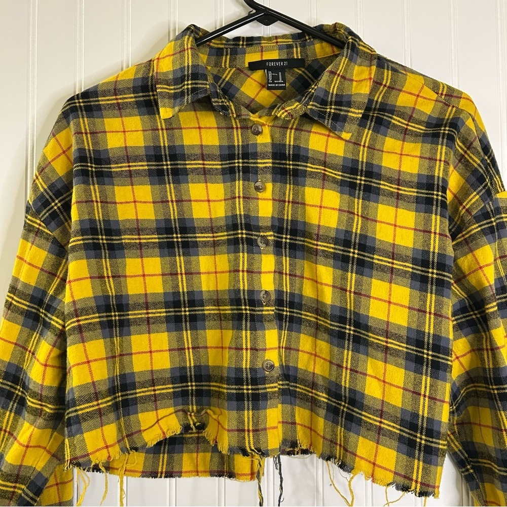 Yellow Plaid Cropped Flannel Distressed Grunge Button Up Size Medium - Picture 3 of 6